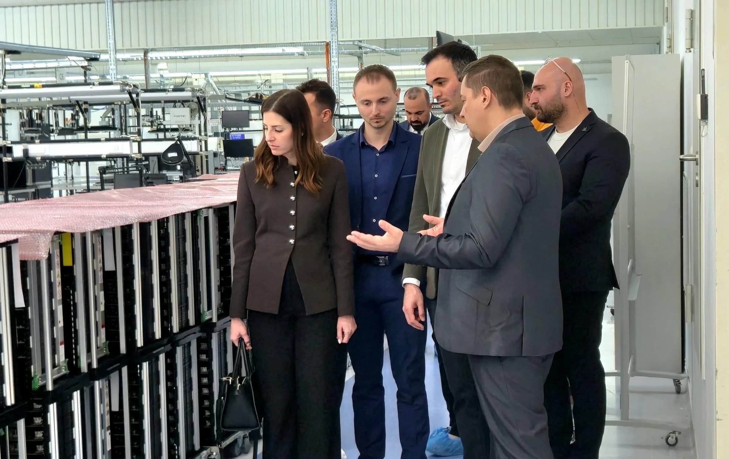 HIPA and Vipulse teams during the Nagykőrös facility walkthrough