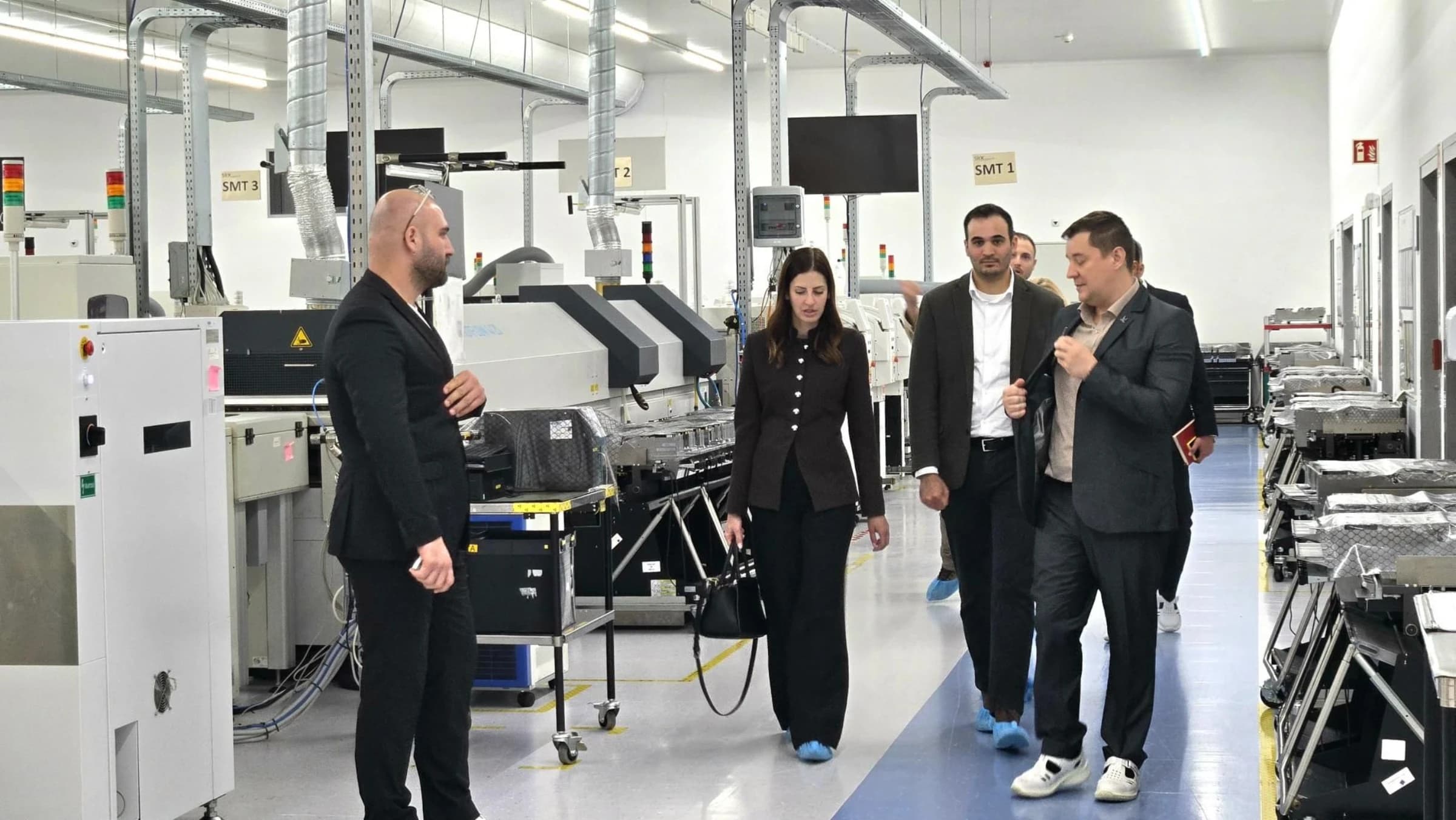 Group photo — HIPA visit to the Vipulse Nagykőrös campus
