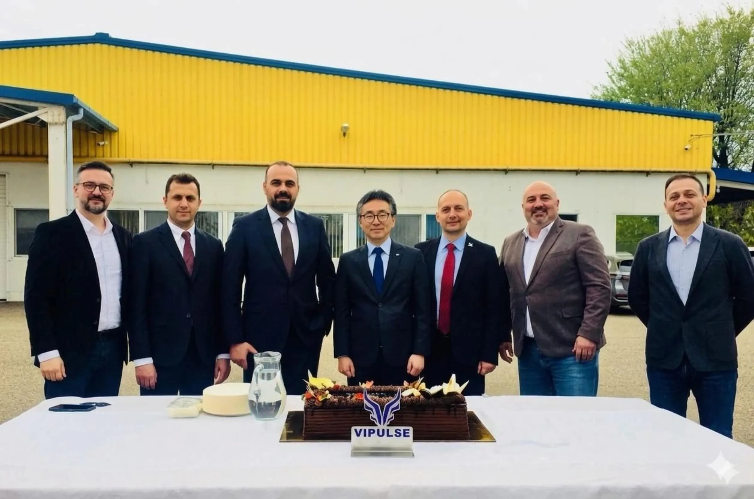 Guests and Vipulse team at the SMT line milestone celebration in Nagykőrös